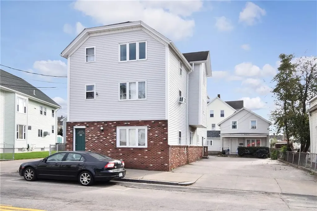 143 145 Central Avenue Pawtucket RI 02860