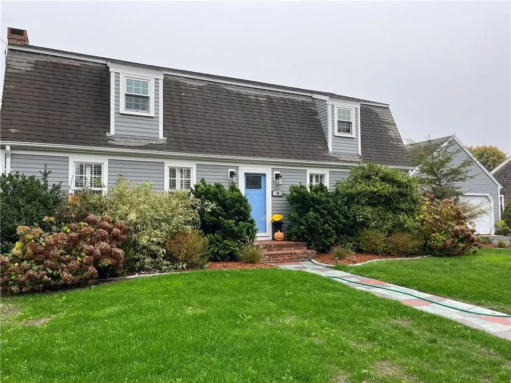 18 Acacia Road Bristol RI 02809