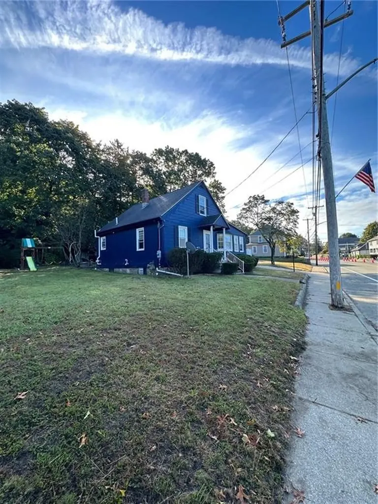 1644 Mendon Road Woonsocket RI 02895