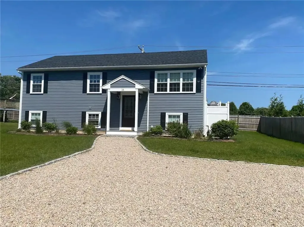 16 Melbourne Drive Narragansett RI 02882