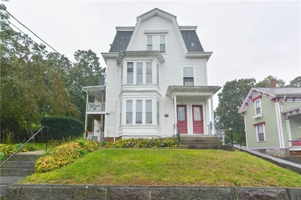 200 202 Summer Street Woonsocket RI 02895