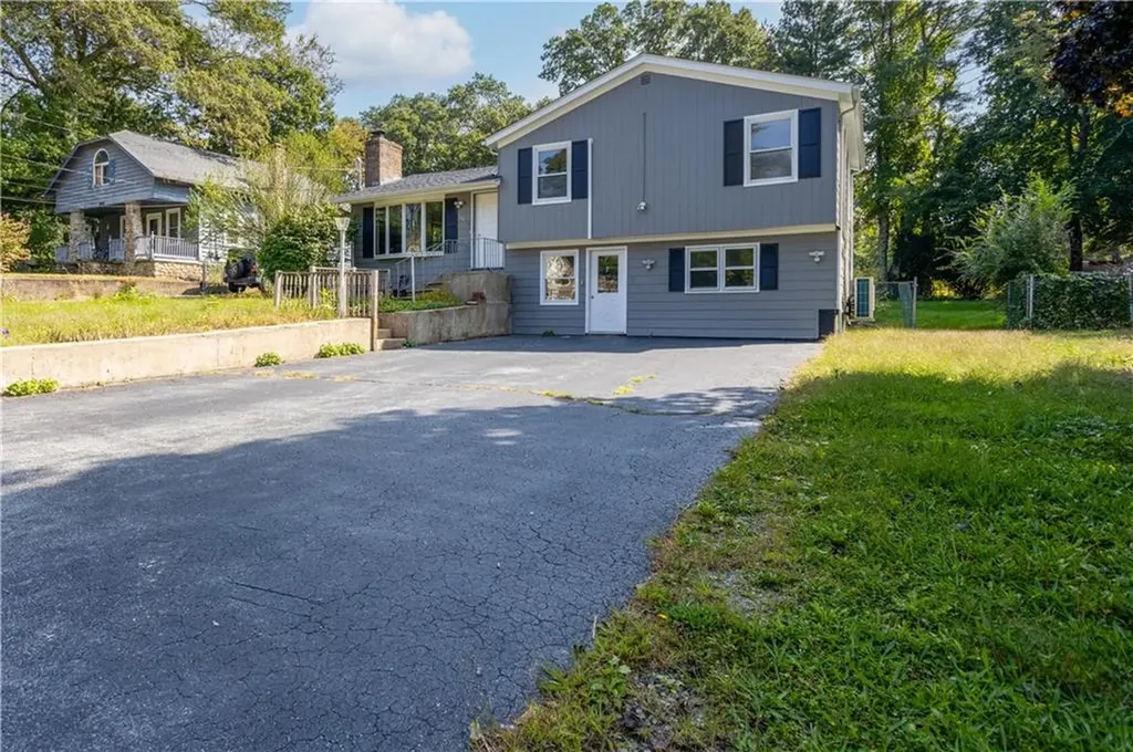 234 Howard Avenue Coventry RI 02816