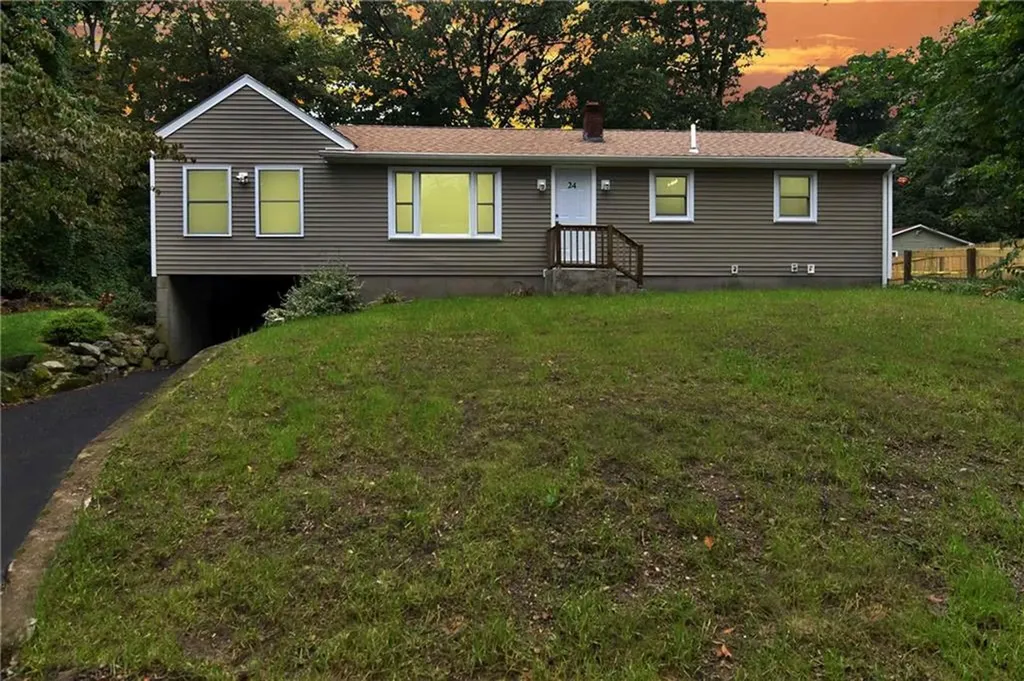 24 Lippitt Avenue Cumberland RI 02864