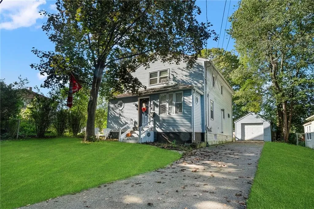 115 Irving Road Warwick RI 02888