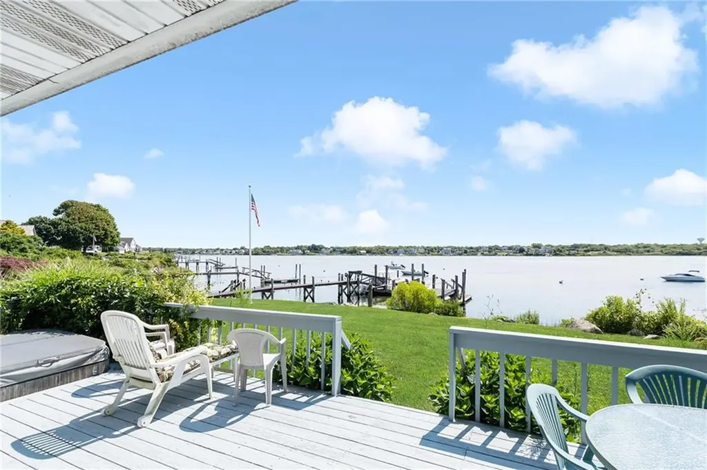 47 East Shore Road Narragansett RI 02882