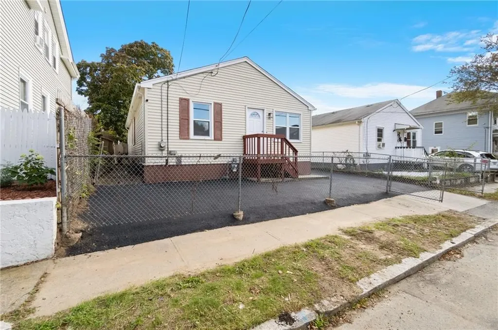 132 Calla Street Providence RI 02905