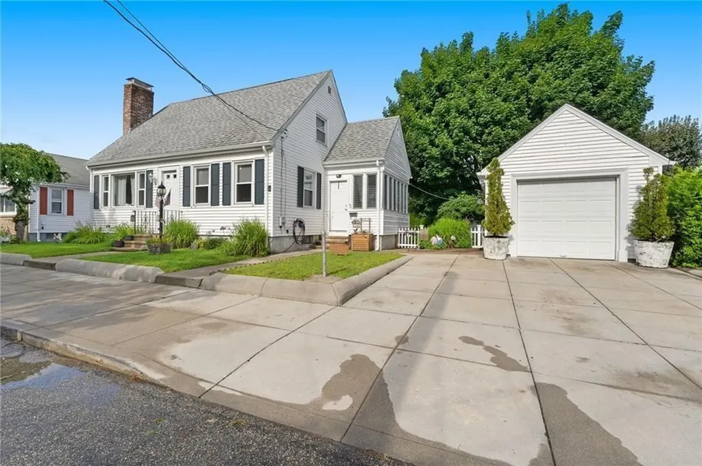 34 Aldrich Avenue Cranston RI 02920