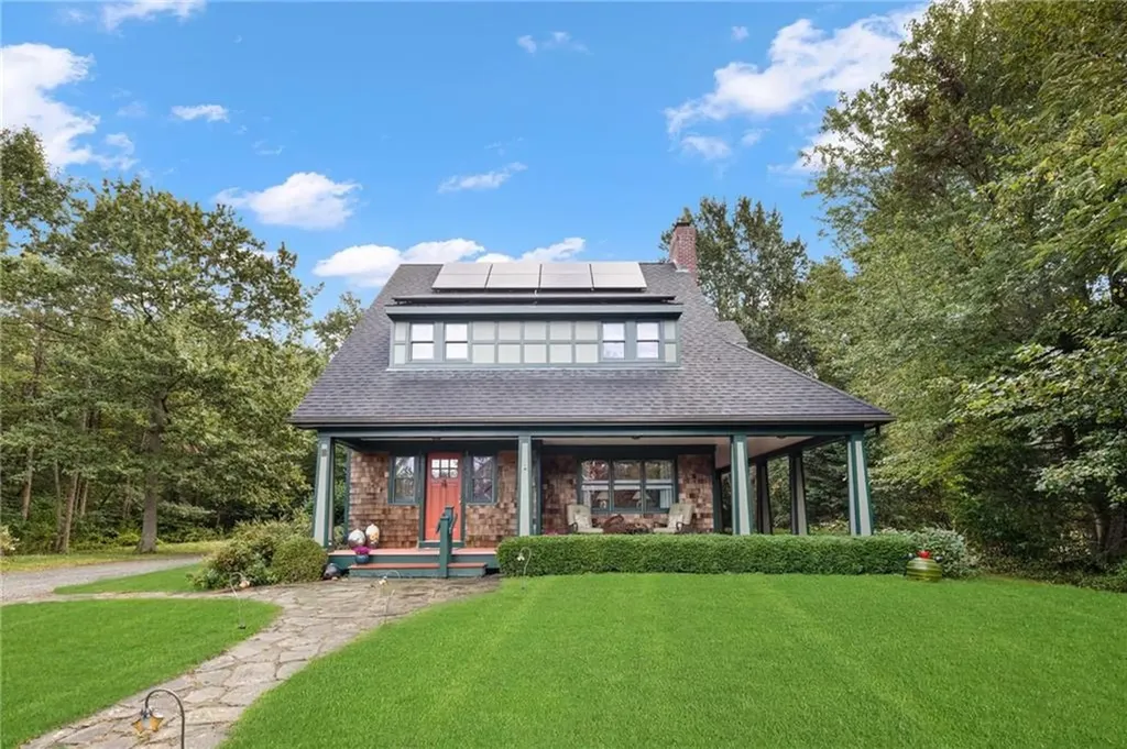 9 Meadow Lane Jamestown RI 02835