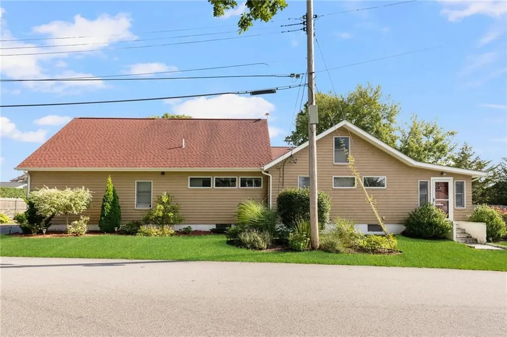 27 Luther Street Jamestown RI 02835