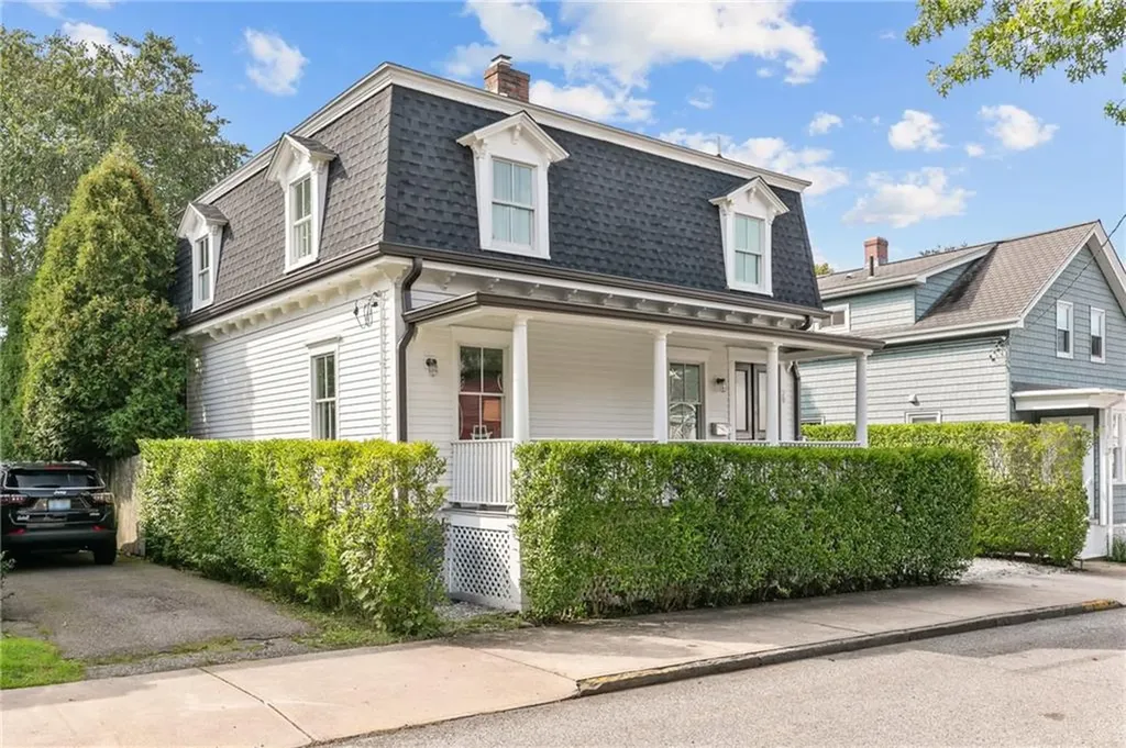 29 Carey Street Newport RI 02840