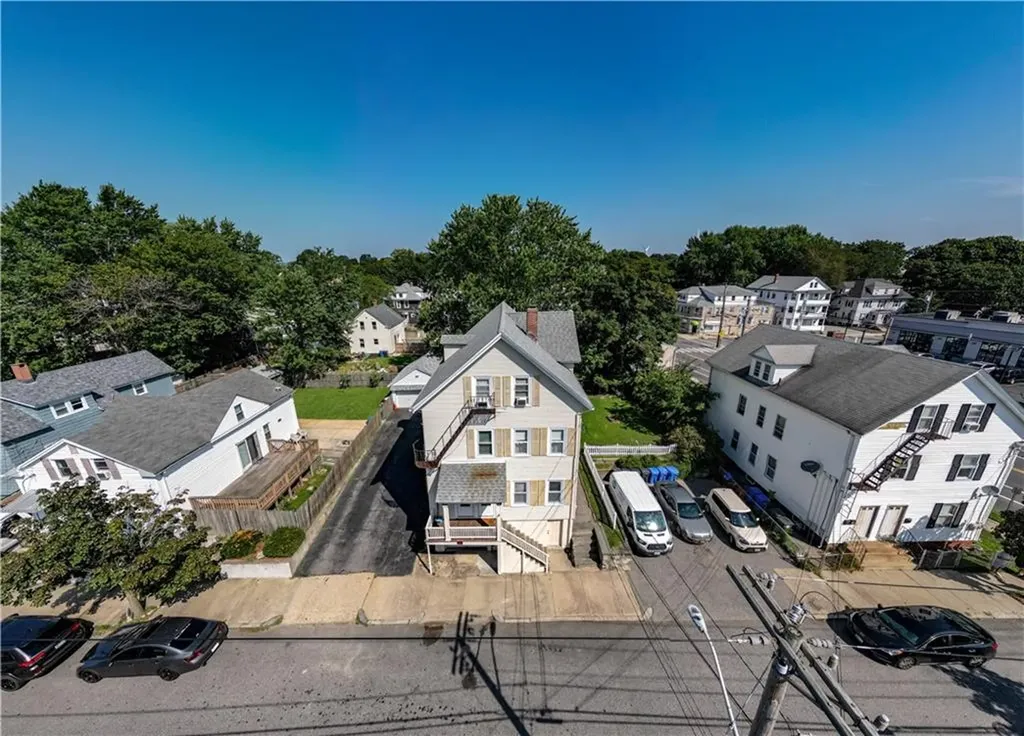 181 Bay View Avenue Cranston RI 02905