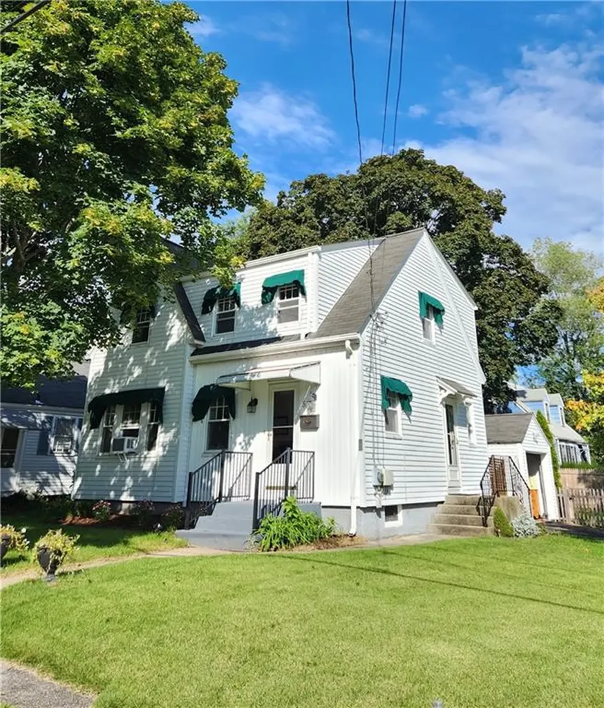 52 George Arden Avenue Warwick RI 02886