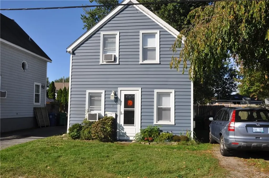 11 Logan Street Warwick RI 02889