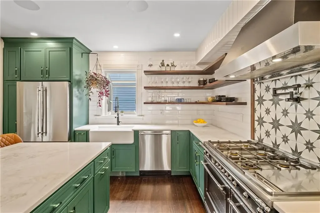 8 Congdon Avenue Newport RI 02840