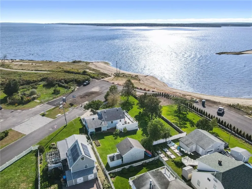 31 Strand Avenue Warwick RI 02889