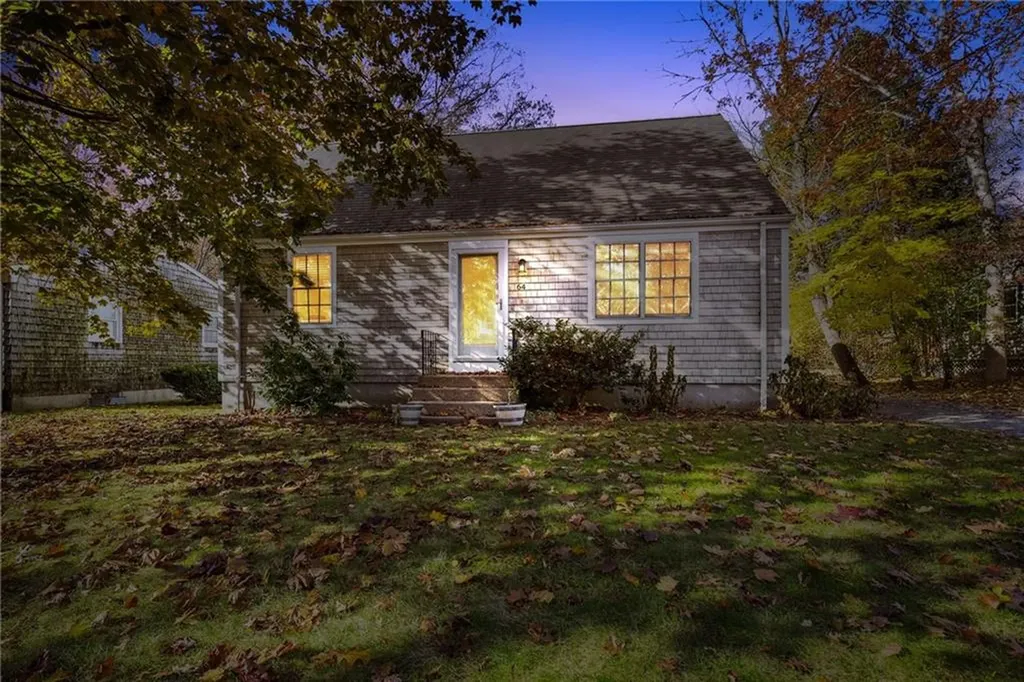 64 Beach Plum Road Narragansett RI 02882