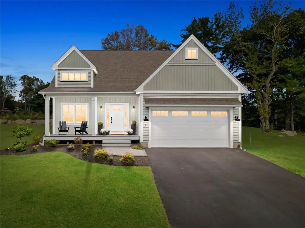 5 Alexandria Way Johnston RI 02919