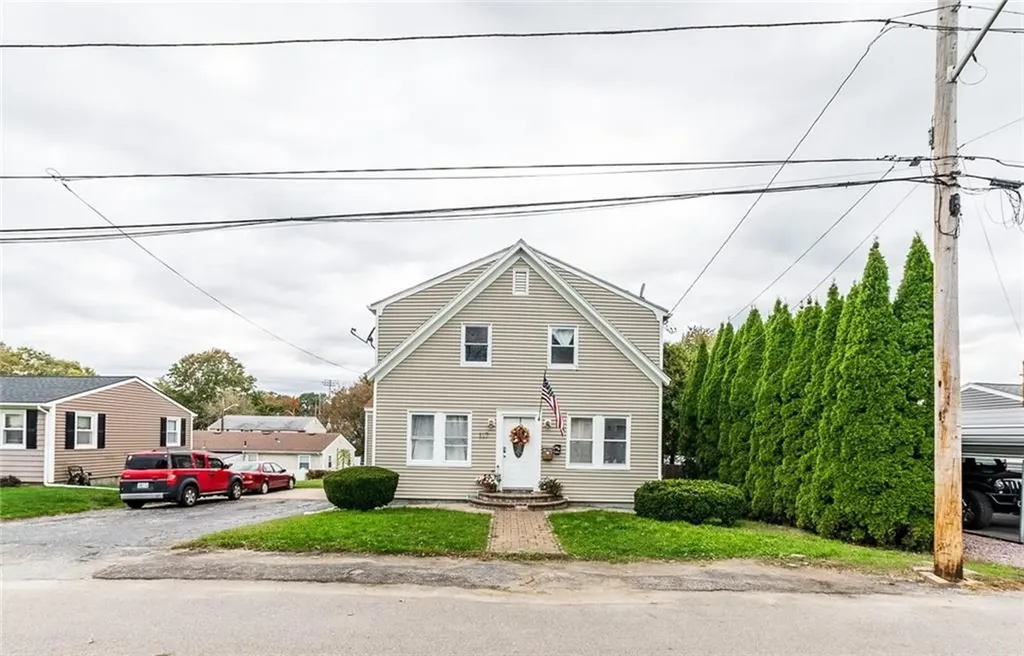 117 Barrett Avenue North Providence RI 02904