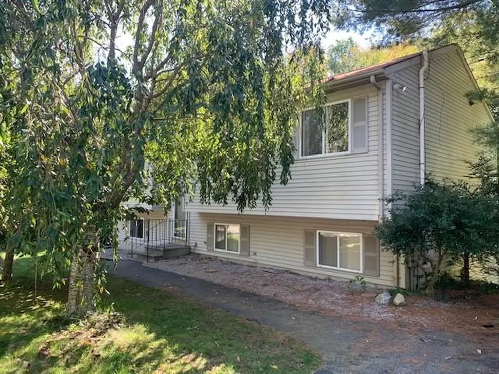 12 Cobblestone Terrace Coventry RI 02816
