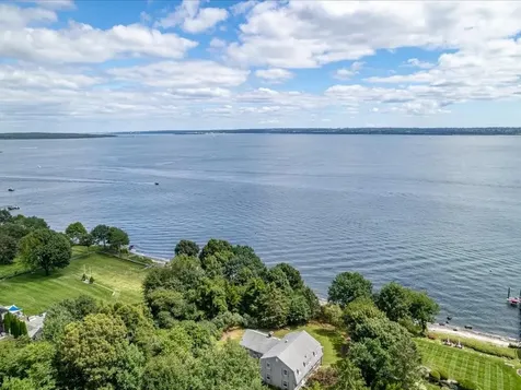 23 Aquidneck Court Jamestown RI 02835