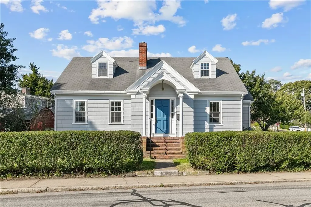 52 Bliss Road Newport RI 02840