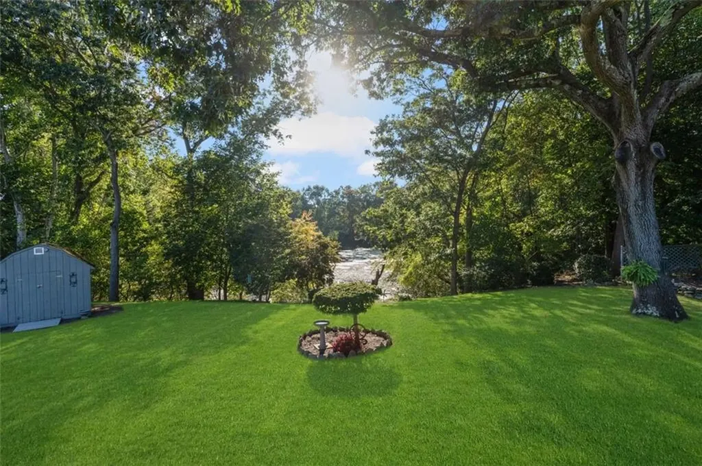 2 Arlington Drive Lincoln RI 02865