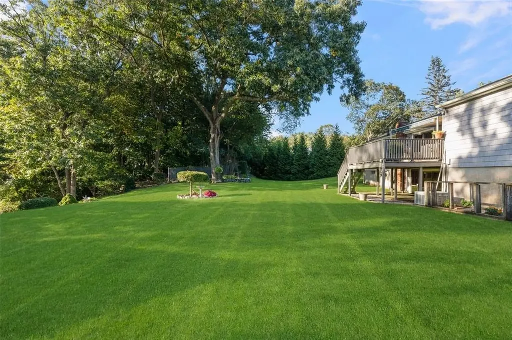 2 Arlington Drive Lincoln RI 02865