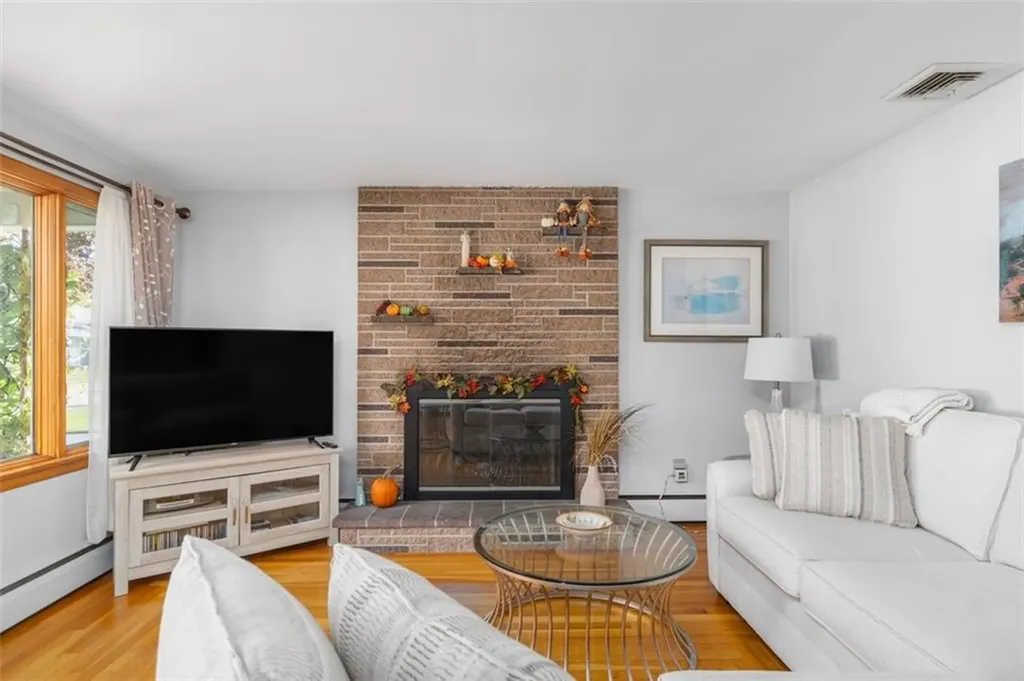 2 Arlington Drive Lincoln RI 02865