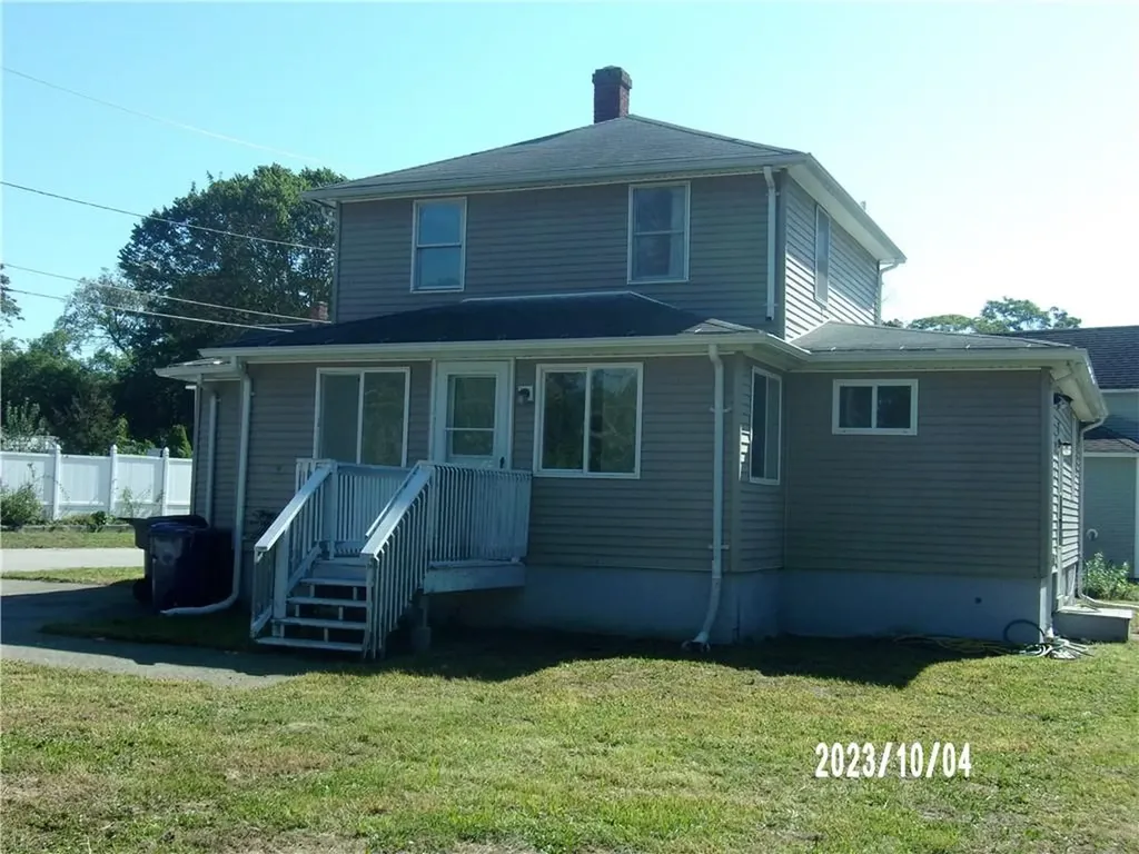 9 Hewett Street Warwick RI 02889