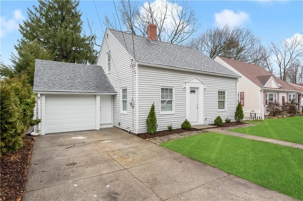 13 Harris Avenue Johnston RI 02919