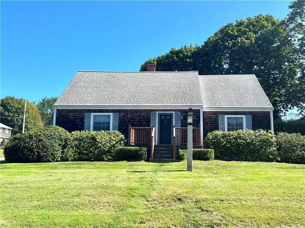 11 Winthrop Drive Middletown RI 02842