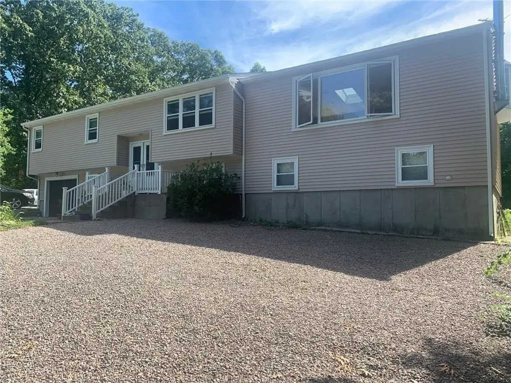 5 Maureen Drive Smithfield RI 02917