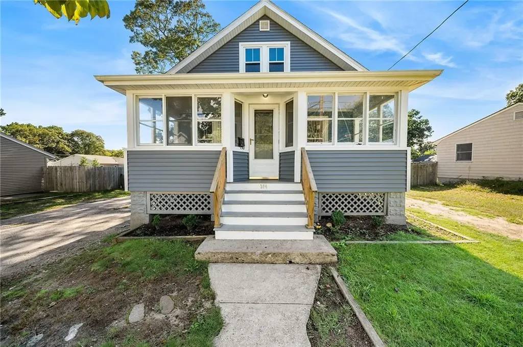 304 Church Avenue Warwick RI 02889