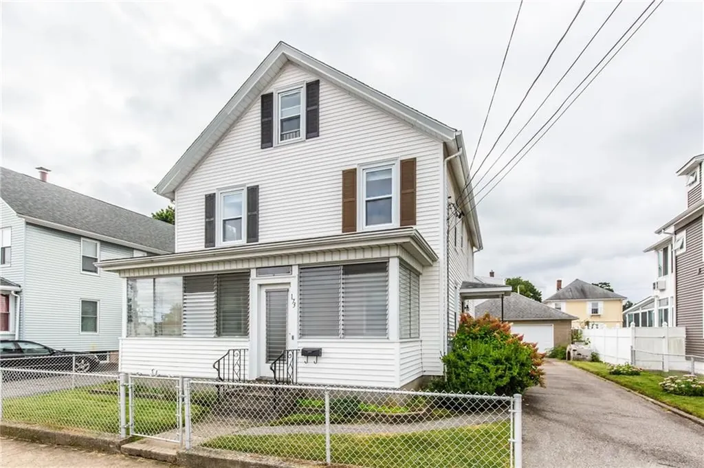 173 Carter Avenue Pawtucket RI 02861