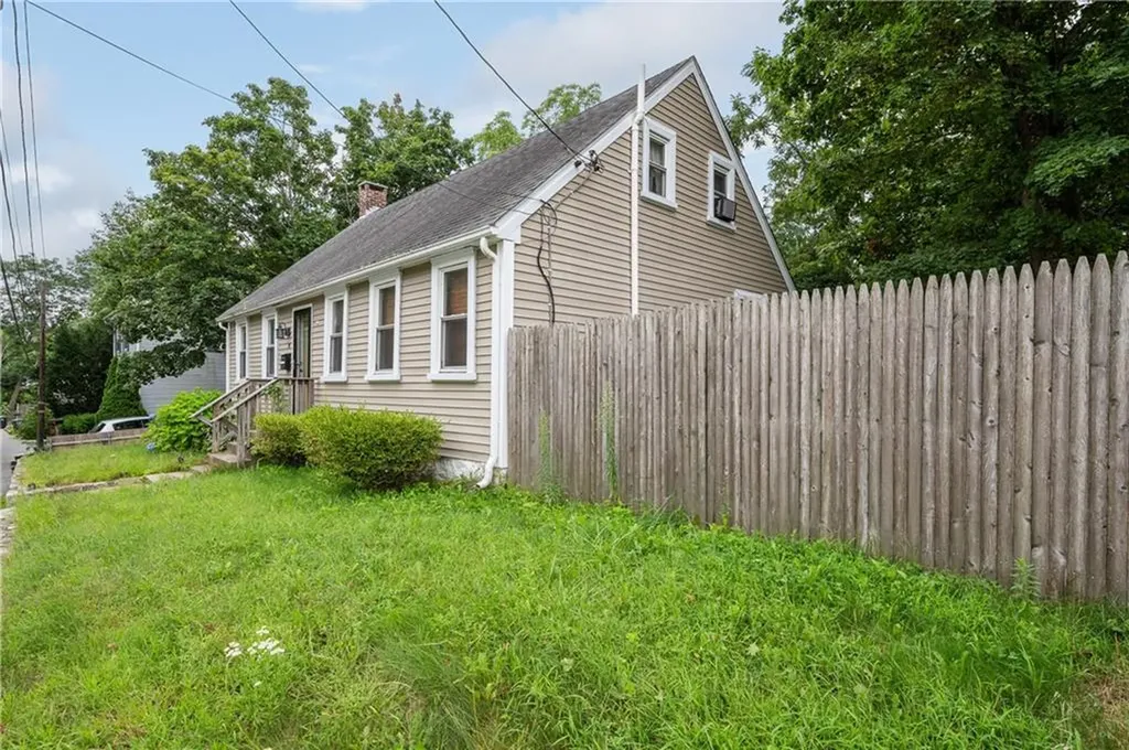 9 Parker Street Coventry RI 02816