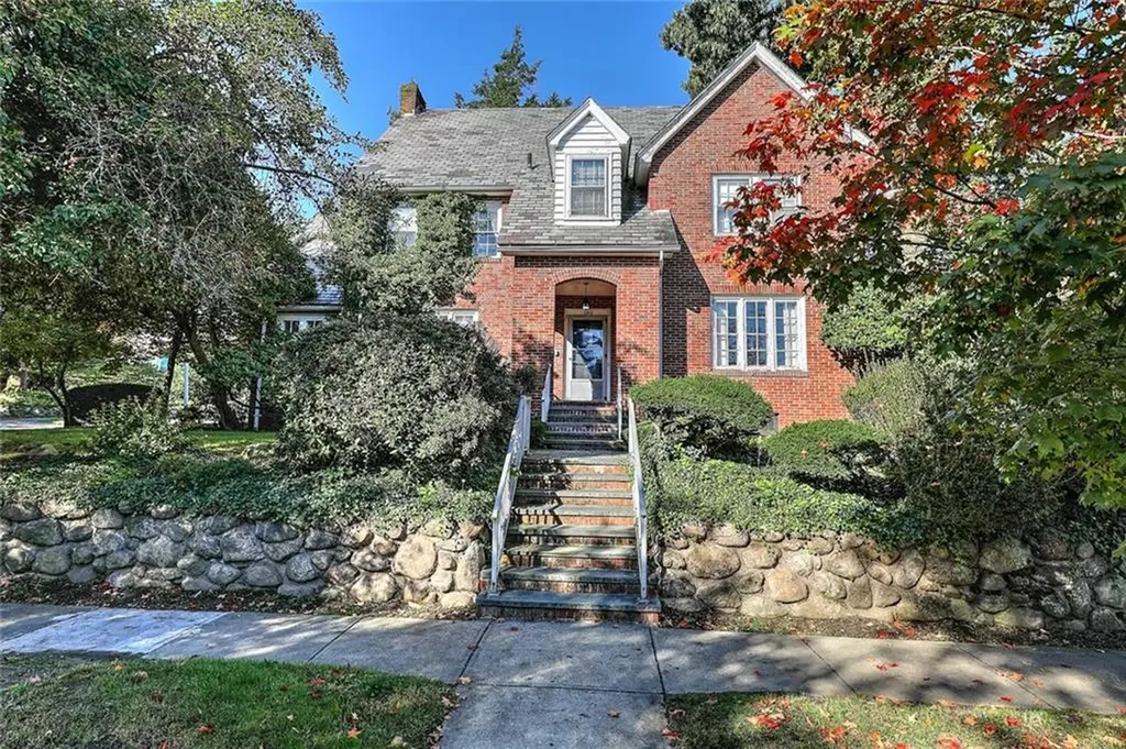 640 Elmgrove Avenue Providence RI 02906