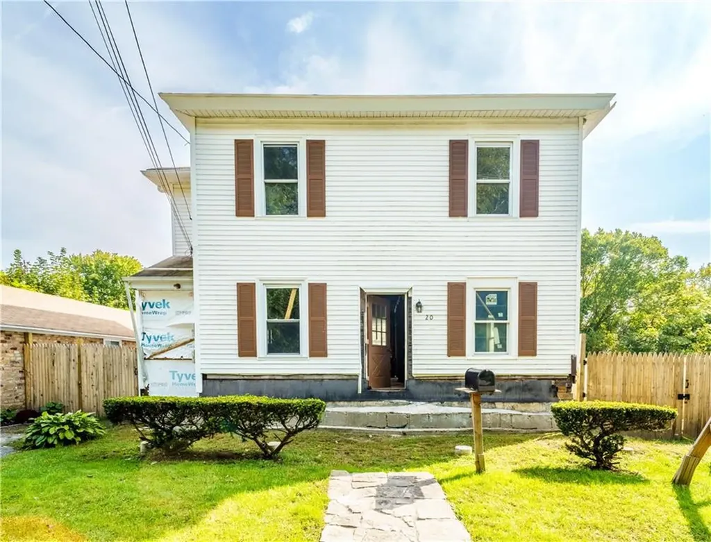 20 Whitford Street Coventry RI 02816