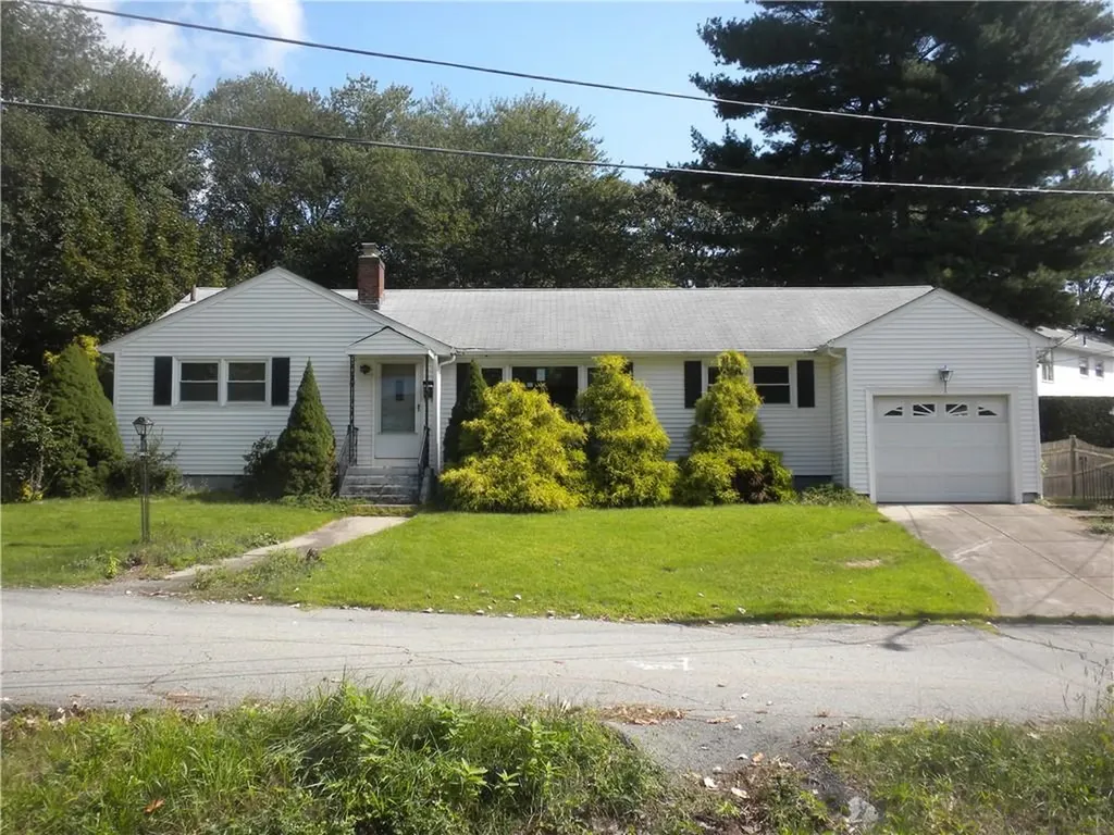 13 Evergreen Parkway North Providence RI 02904