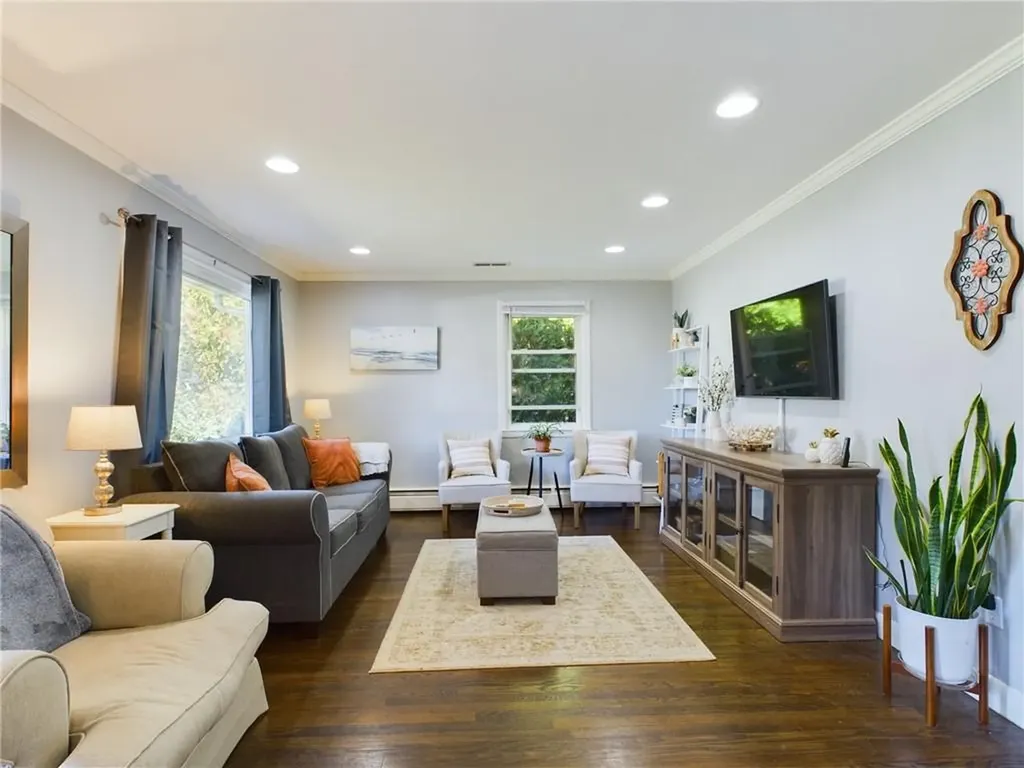 138 Edmond Drive Warwick RI 02886