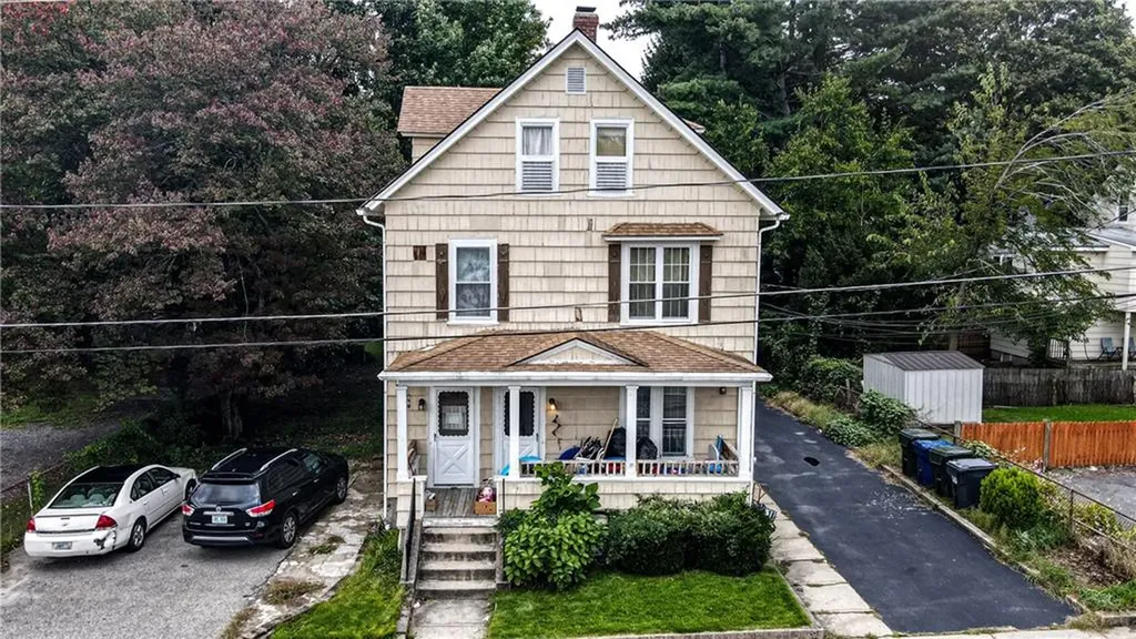 109 Jenckes Street Woonsocket RI 02895