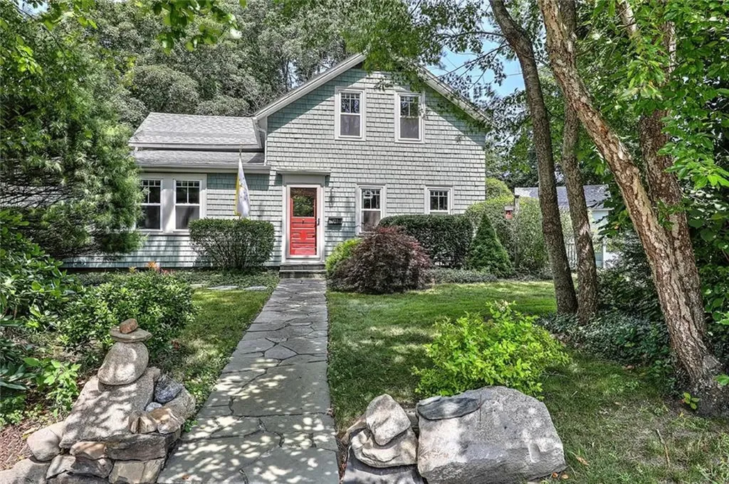 913 Kingstown Road South Kingstown RI 02879