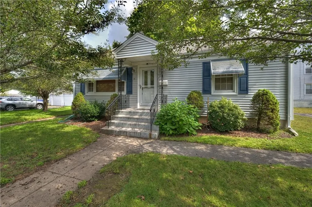 18 Bennett Street West Warwick RI 02893