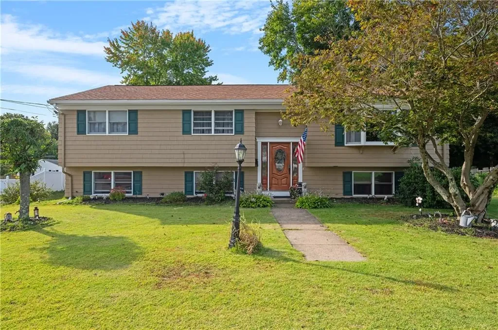 1 Tucker Lane Lincoln RI 02865