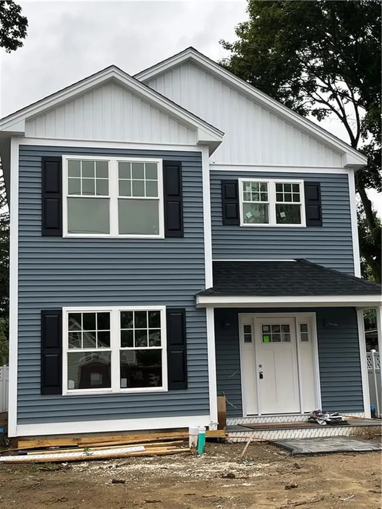 443 Pequot Avenue Warwick RI 02889