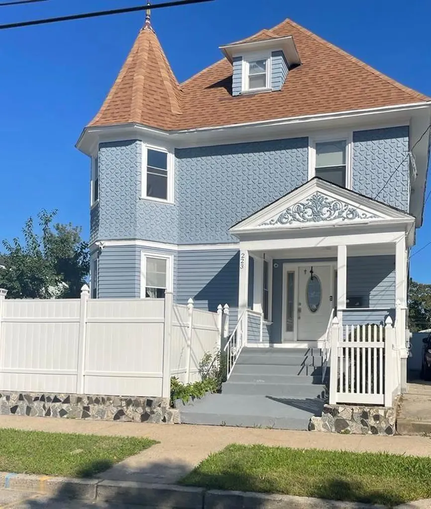 223 Massachusetts Avenue Providence RI 02905