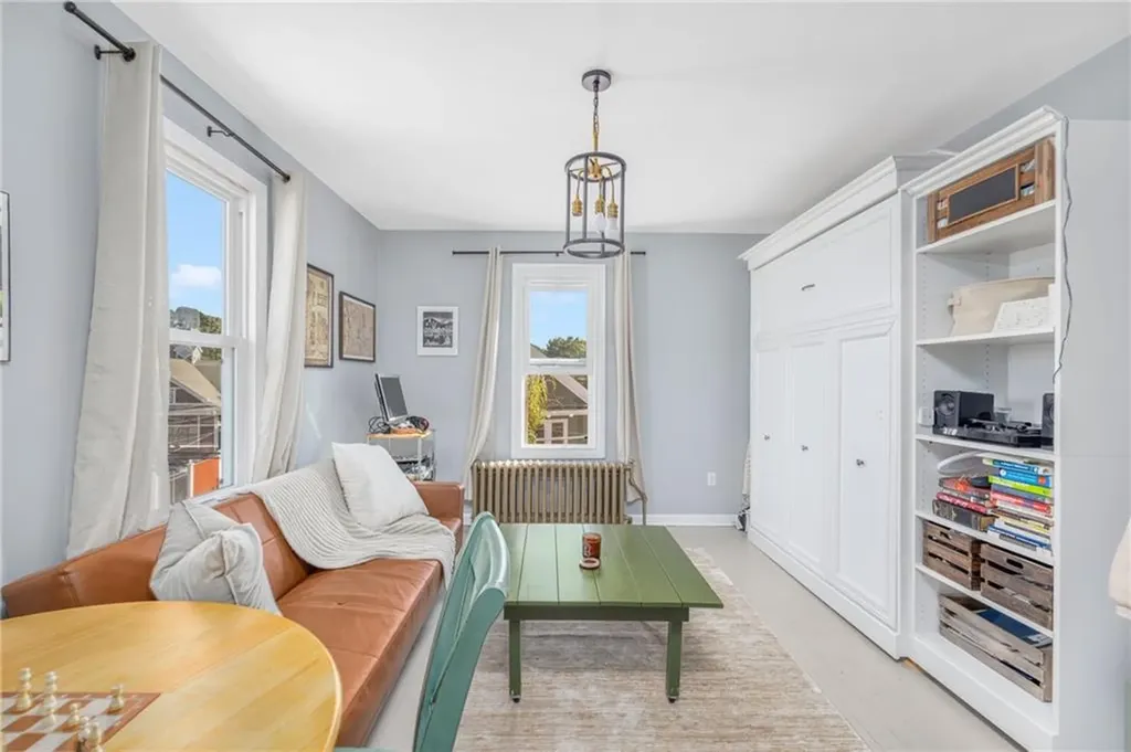49 East Bowery Street Newport RI 02840