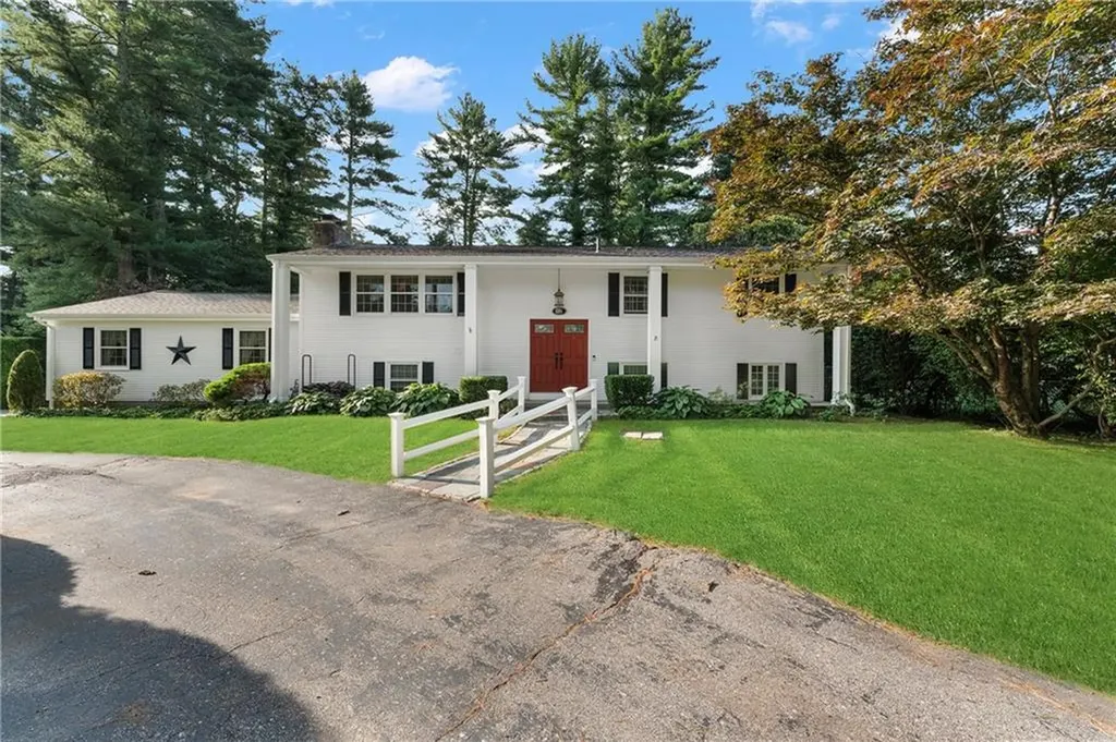12 Red Maple Road Coventry RI 02816