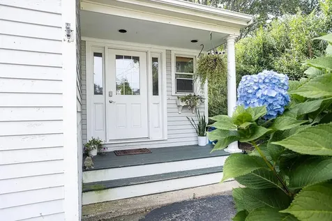 66 Center Avenue Middletown RI 02842