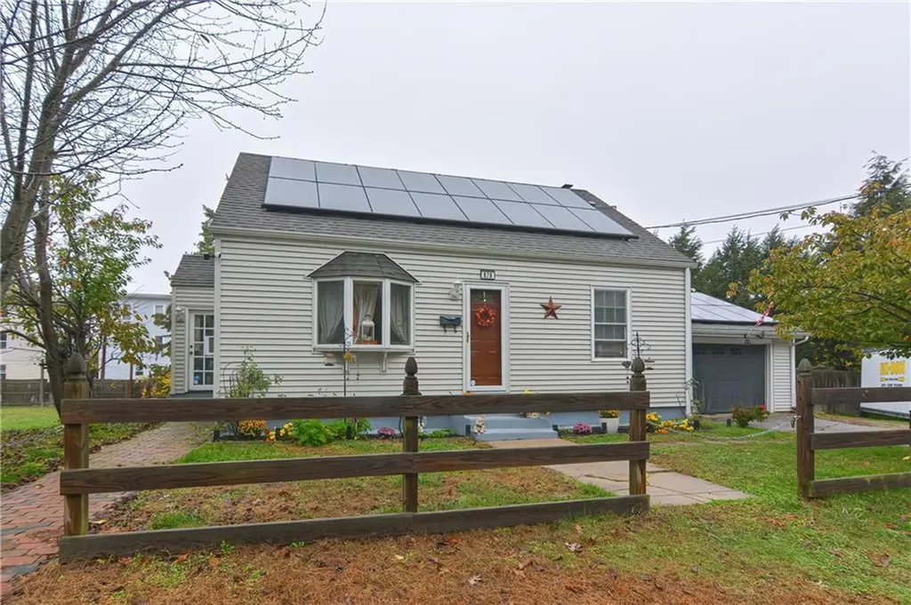 878 Bernon Street Woonsocket RI 02895