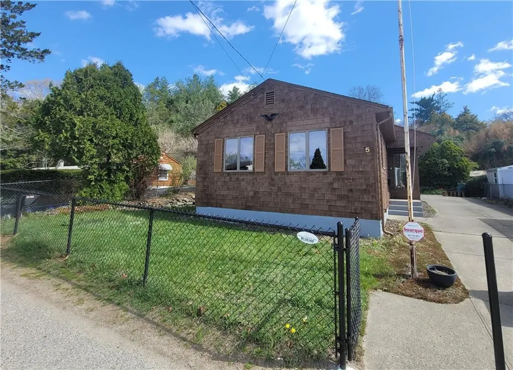 5 Elbow Street West Warwick RI 02893